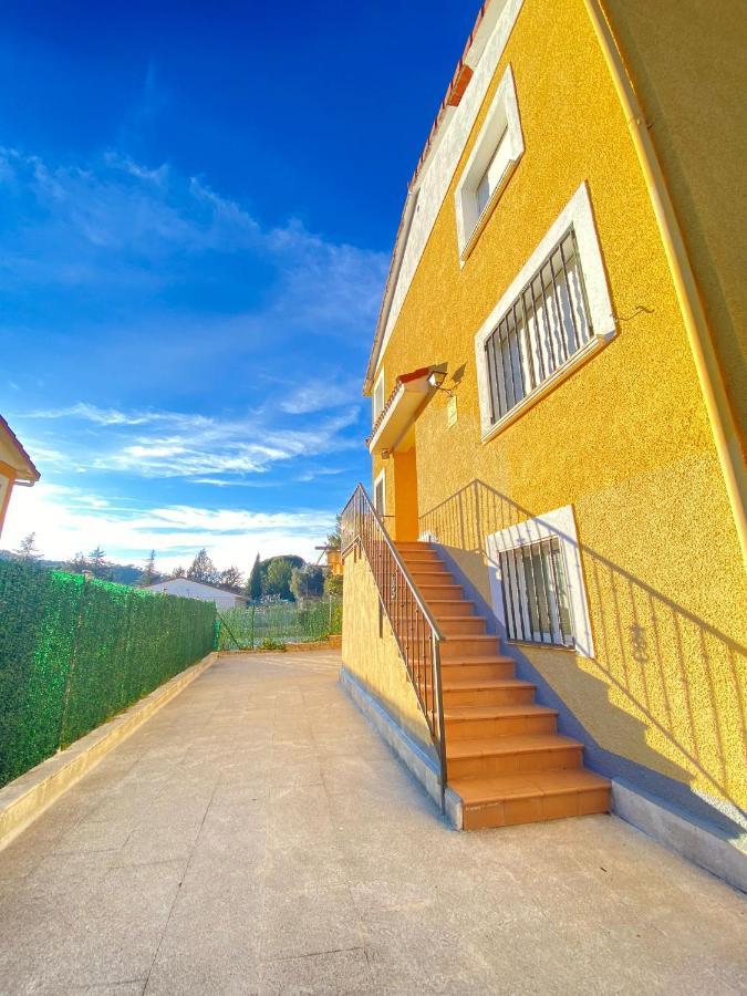 S&H El Caprichoso Villa Valdemaqueda Exterior photo